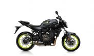 2017-Yamaha-MT-07-EU-Night-Fluo-Studio-002